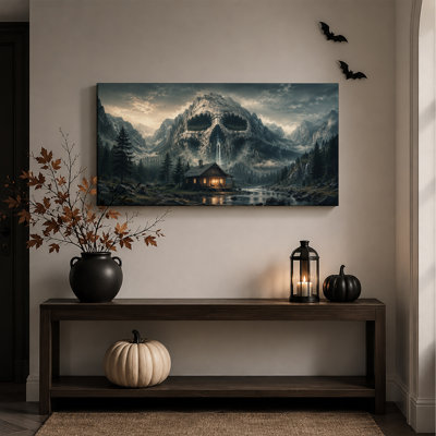 Toile murale surréaliste représentant une montagne de crânes avec cascade et éclairage d'Halloween