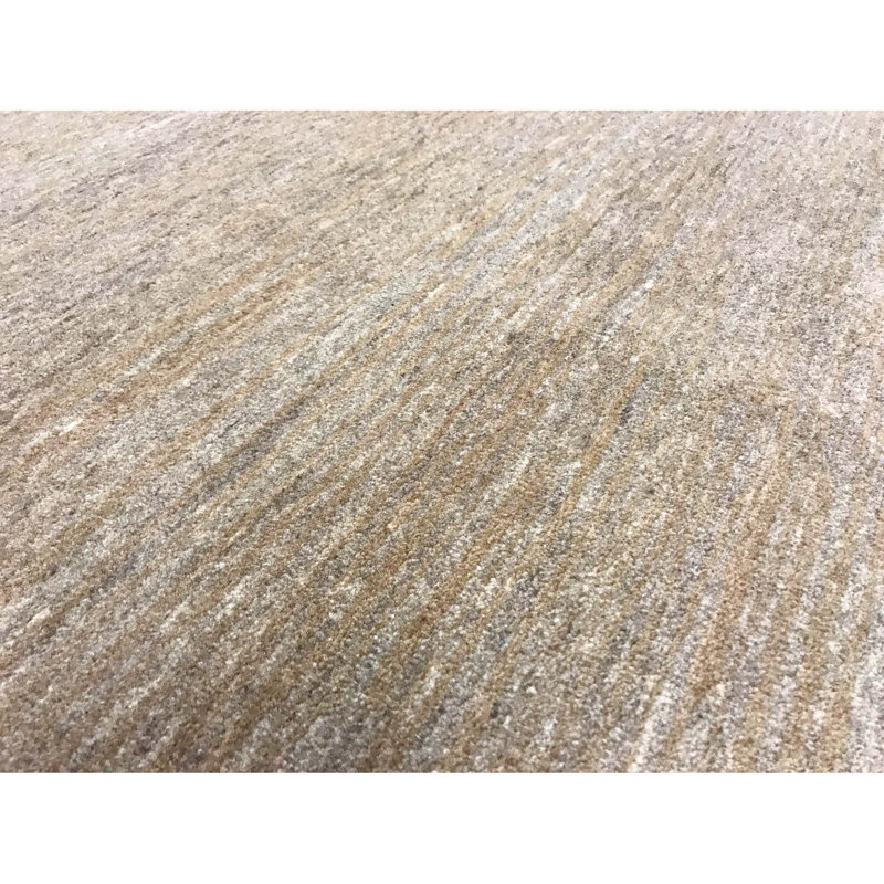 Tapis brun de haute qualité noué à la main