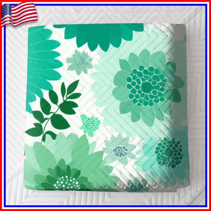 Green Floral Pattern Quilted Bedspread , Queen