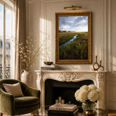 «Winding River Through Grassy Plains And Rocky Cliff», art mural sur toile