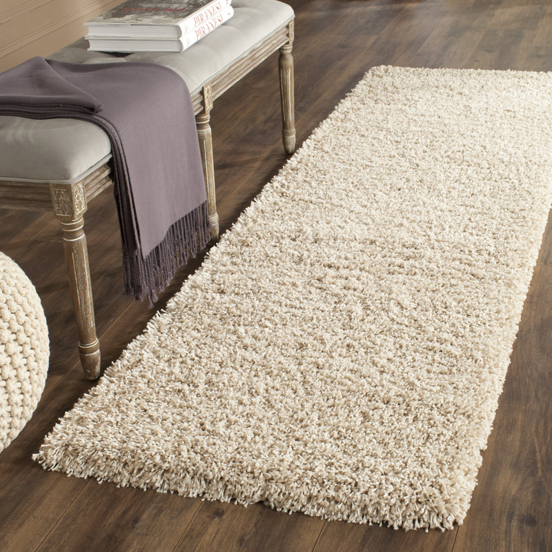 Tapis à poil long de couleur unie Performance Angeliya, Tapis de couloir 2 pi 3 po x 15 pi