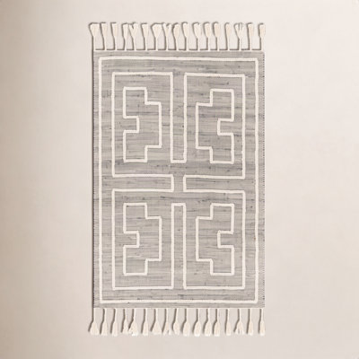 Rodriguez Hand-Woven Geometric Jute Rug