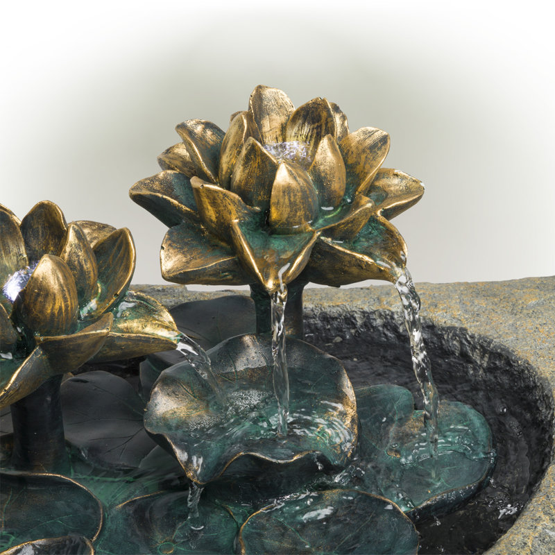 Fontaine en béton avec éclairage lotus Scala