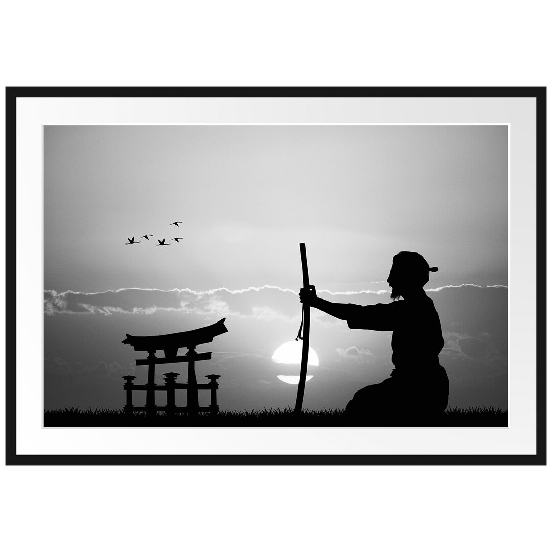 Samurai Meister vor dem Horizont Gerahmter Fotodruck