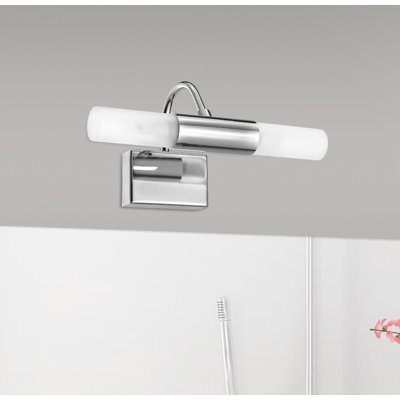 Dritto Armed Sconce