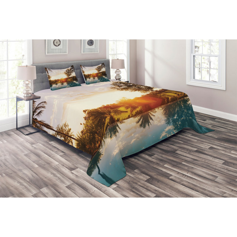 Bunny Farmhouse / Country Polyester Coverlet