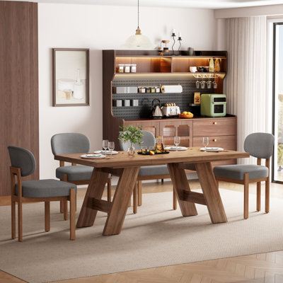Ensemble de table de salle à manger 6 personnes Dearing avec table rectangulaire et 4 à 6 chaises rembourrées