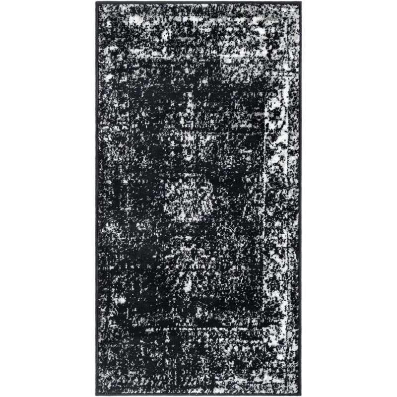 Anneliesse Oriental Indoor Rug, Rectangle 2' x 3'11"