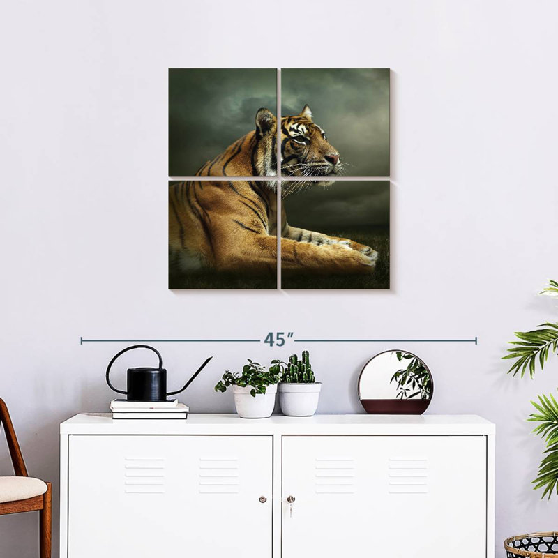 Brampt Stoic Tiger, 26" H x 26" W