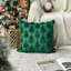 Ensemble de housses de coussin vert sapin de Noël, ensemble de 2 coussins en jacquard en fausse fourrure de 18 po x 18 po pour l'hiver-121330363
