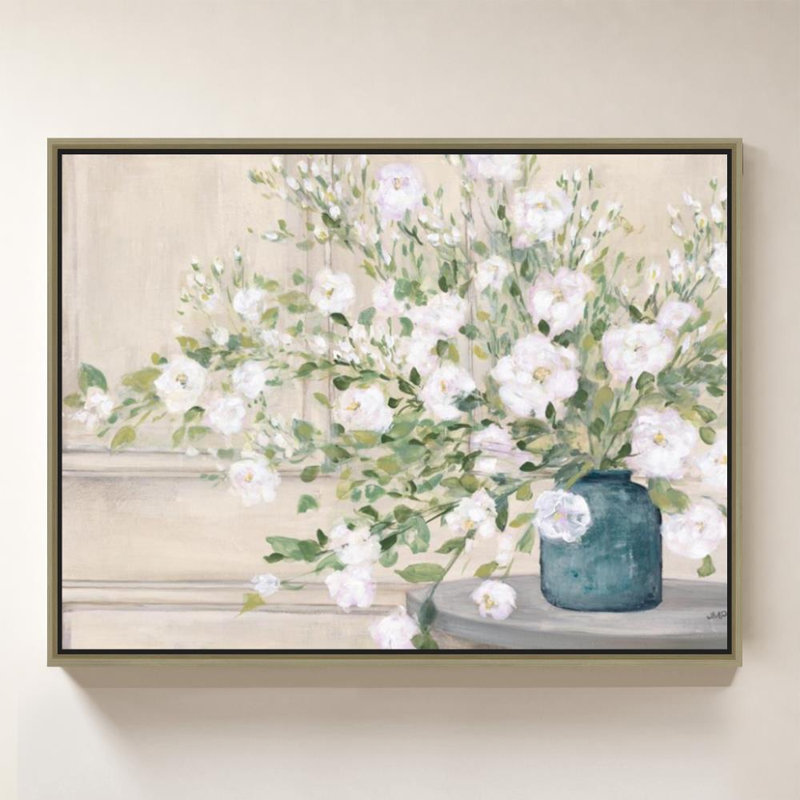 «White Bouquet» par Julia Purinton - Impression sur toile, H 18 po x l 24 po, Cadre flottant biseauté, Champagne