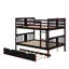 Lit double superposé au-dessus d'un lit double avec lit gigogne simple et échelle-791754253