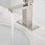 Robinet de lavabo de salle de bain monocommande à faible arche avec drain-110712720