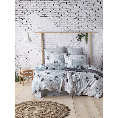Vacchiano Floral Duvet Cover Set with Pillowcases