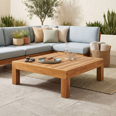 Table basse d'extérieur en bois