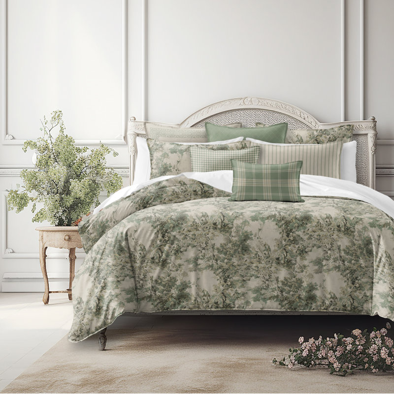 Dolce  Spring Green Cotton Duvet Cover Set  8 Piece, Queen Duvet Cover + 7 Additional Pieces