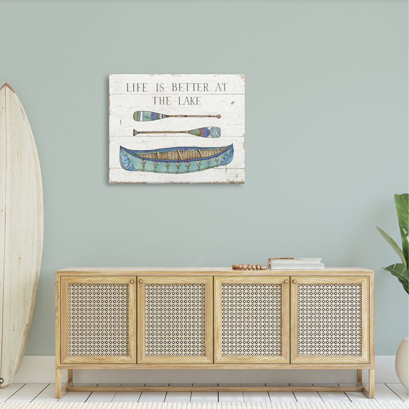 «Life Better At Lake Rustic Canoe Ores Grain» par Daphne Brissonnet - Art textuel sur, H 30 po x l 40 po x P 1,5 po