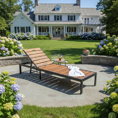 Outdoor Chaise With 6-Gear Adjustable Backrest