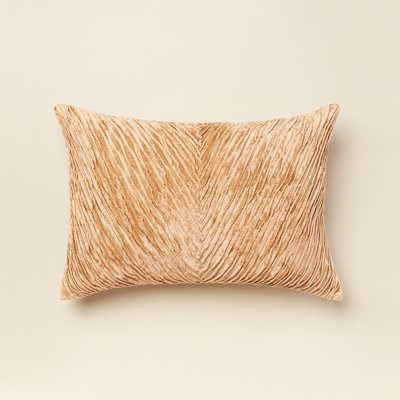 Beatriz Throw Pillow
