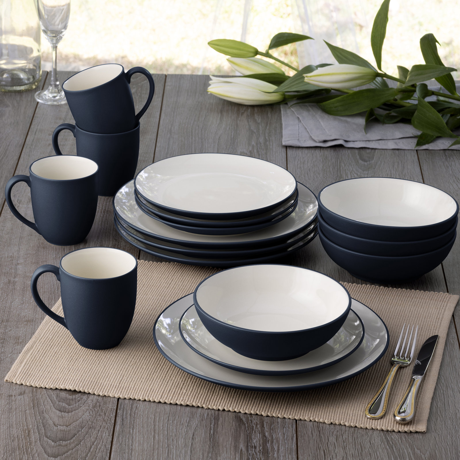 Colorwave Stoneware Dinnerware Set - Service for 4, Navy