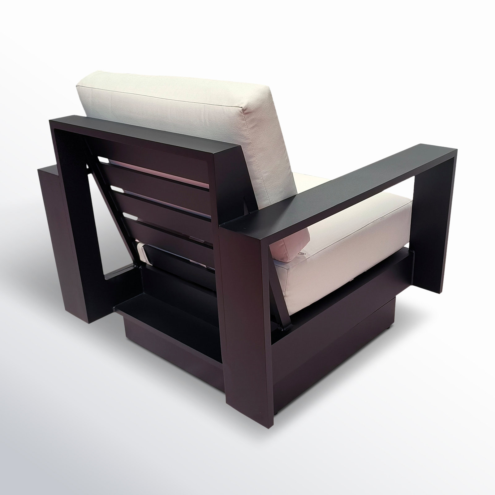 Sterling Patio Lounge Chair