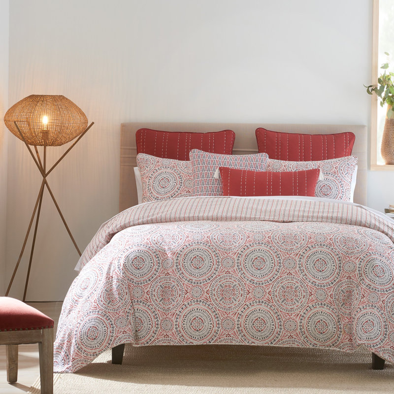 Ivory and Red Reversible Cotton Full Comforter Set