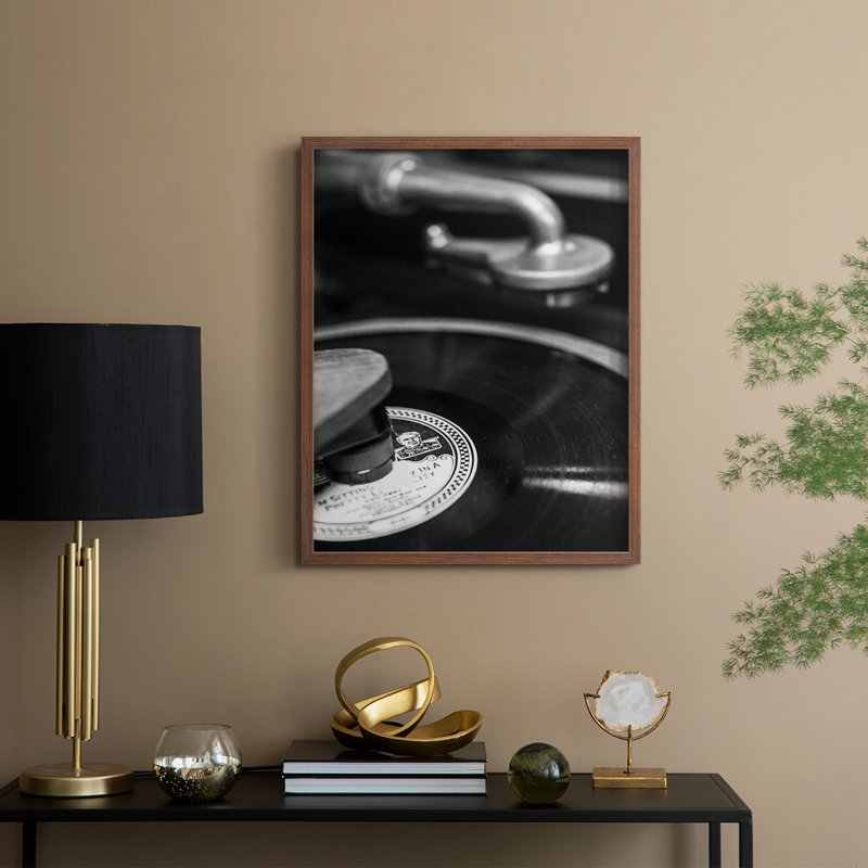 Reproduction encadrée de Phonograph - bois massif, H 30 po x l 24 po, Noyer