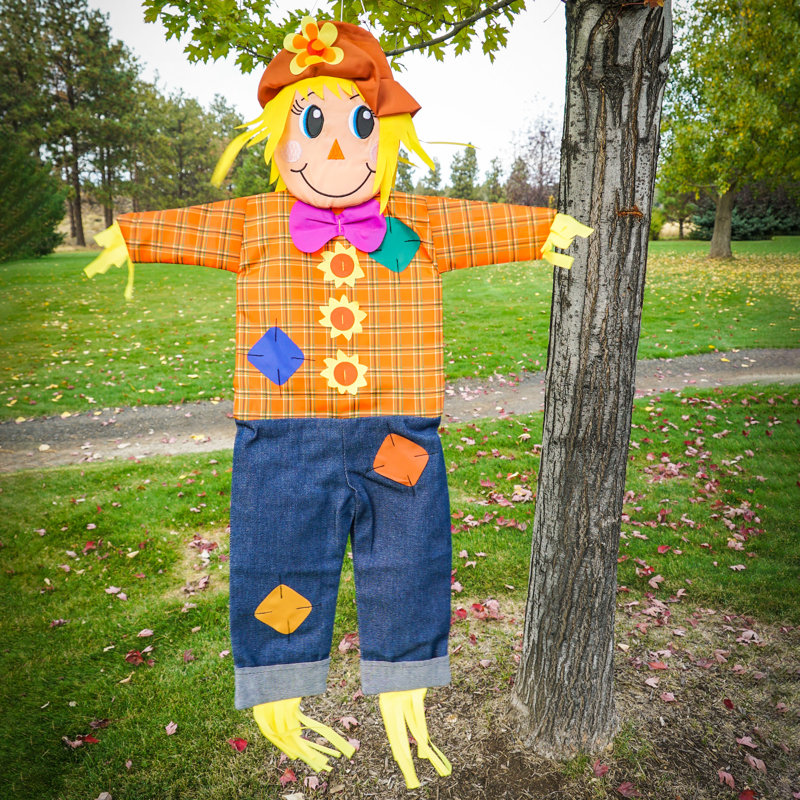 Automne, épouvantail du vent