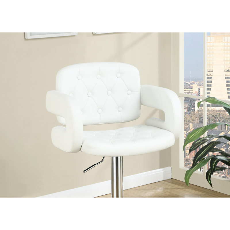 Chaise blanche avec accoudoirs rembourrés et tabouret pivotant à hauteur réglable pour la cuisine