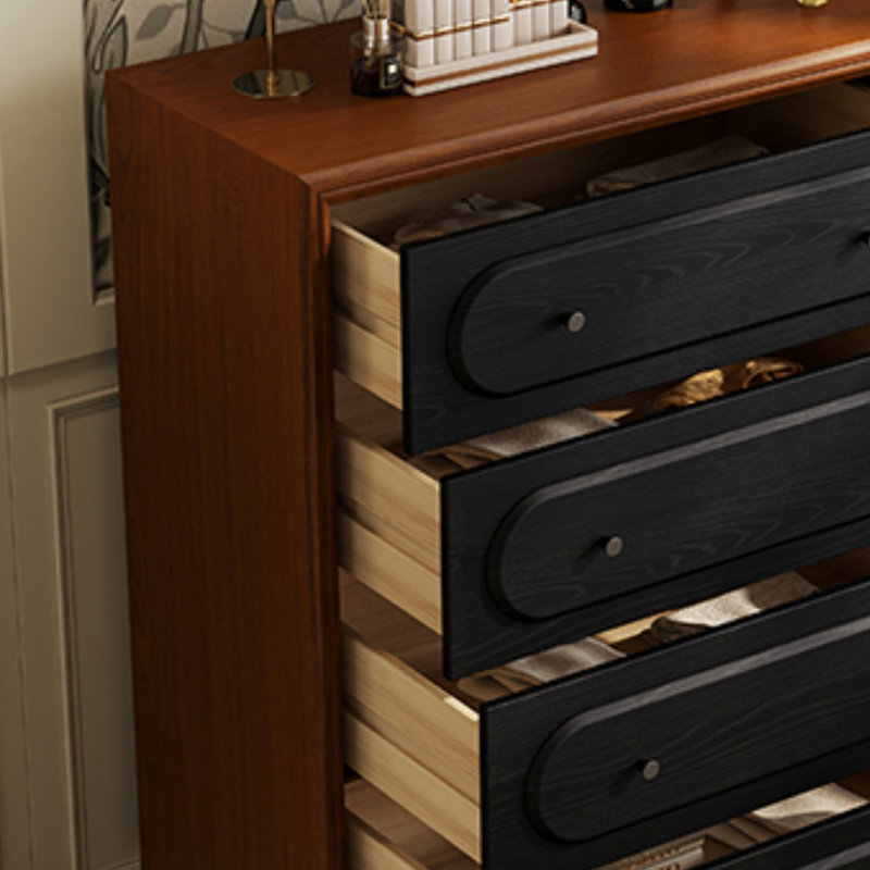 Exquisite Simple Solid Wood  Accent Chest.