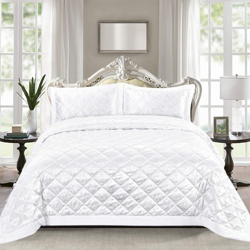 Cimarr No Pattern Bedspread, W250 x L250cm, White