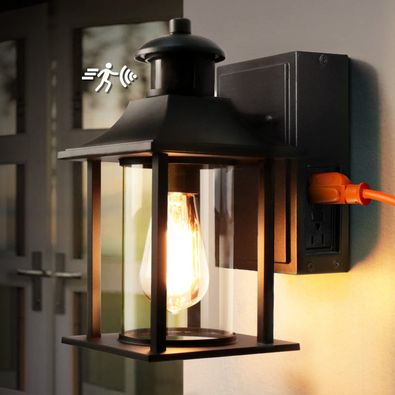 Remmers Wall Light