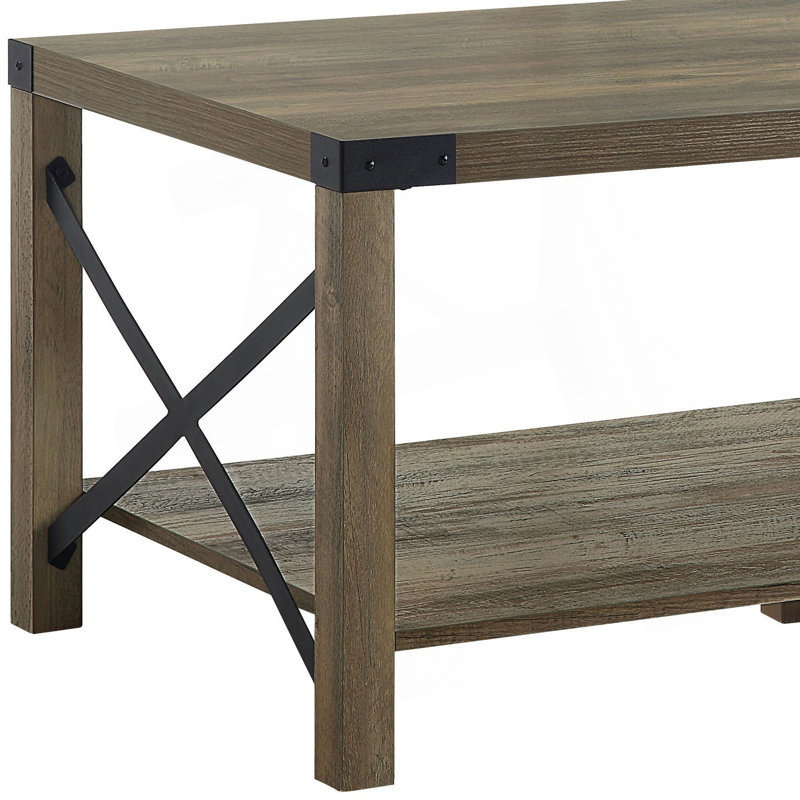 Table basse rustique avec tablette