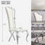 Chaises de salle à manger élégantes et modernes en similicuir blanc avec pieds argentés-322554670