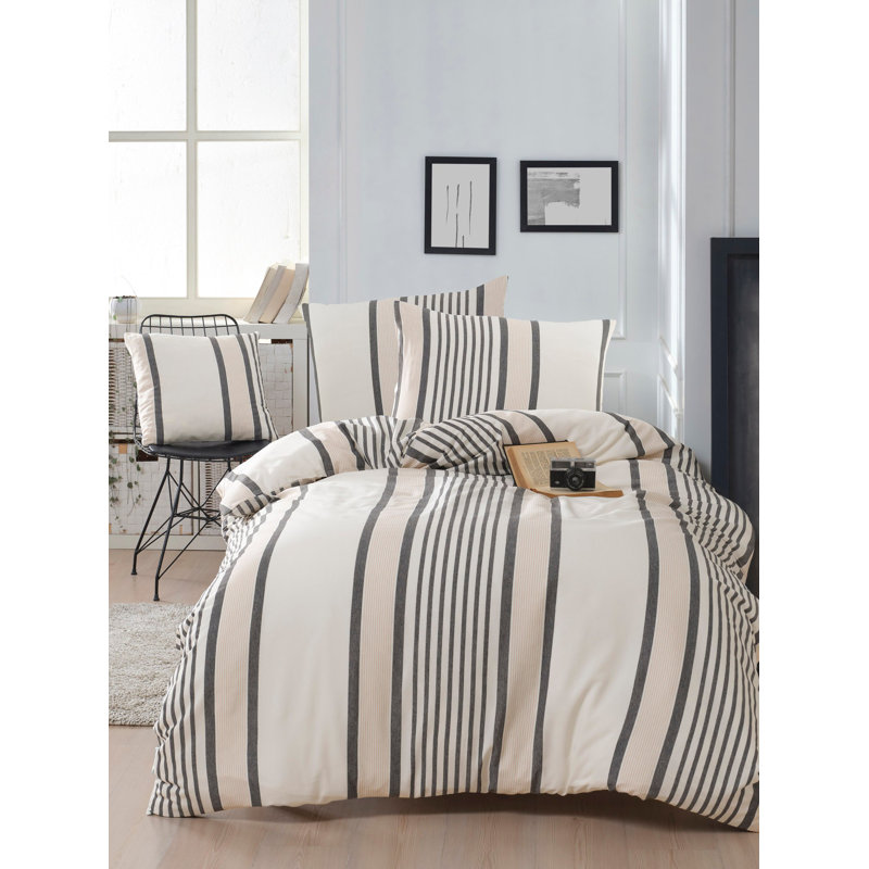 Luxury Single Quilt Cover Set, Beige & Black, 55.1 x 78.7 inches | Soft 70% Cotton / 30% Polyester, 120 Thread Count | Machine Washable, Button Closure for Quilt, Envelope Closure for Pillowcase | Elegant Home Bedding