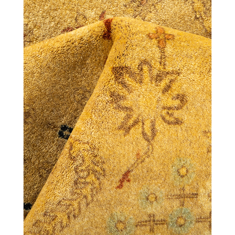 Classic One-of-a-Kind 6' 2" X 8' 10" Hand Knotted Area Rug