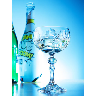 Verres à champagne - flûte - soucoupe - belle coupe - ensemble de 6 verres - cristal taillé à la main - magnifiquement conçu - chaque verre mesure 6 oz - Par Majestic Cadeaux Inc. - Fabriqué en Europe