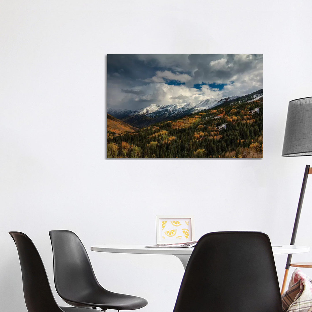 Sturm über dem Red Mountain Pass von Bill Sherrell - Galerie-verpackte Leinwand Giclée