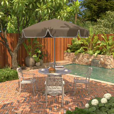 Parasol de patio 7,5 'argent avec nervures en fibre de verre et bouton-poussoir inclinable en Cabana Regatta Sunbrella