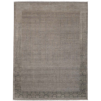 Pearl Wool Floral Area Rug in Gray