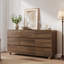 Commode moderne à 9 tiroirs en noyer avec coins arrondis, grand coffre de rangement sans poignées, idéal pour la chambre, la chambre d'enfant, le salon et l'entrée.-394478312