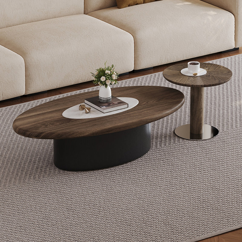 Ensemble de tables basses en bois avec bords arrondis