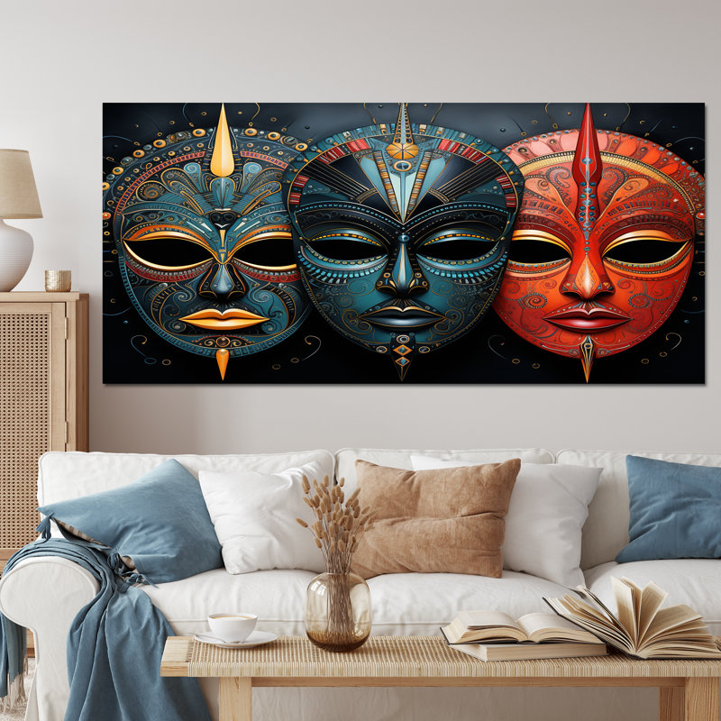 Red African Masks III - Masque africain, art mural, Toile tendue, H 28 po x l 60 po, Toile tendue