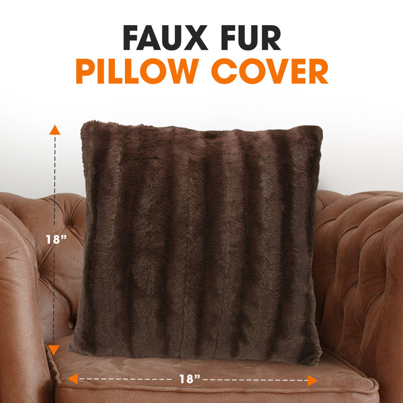 Housse de coussin en similifourrure, 18 po x 18 po, Chocolat