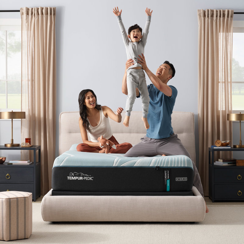 TEMPUR-LuxeAdapt® Medium Hybrid 13" Mattress, King