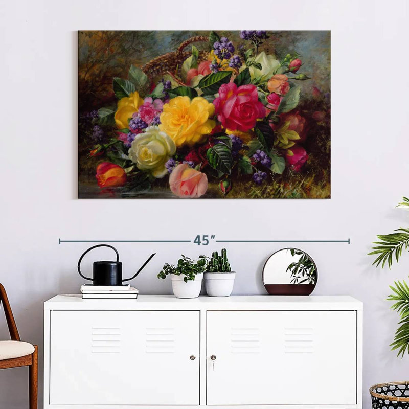 Harnek roses près d'un étang sur un banc verdoyant, H 26 po x l 39 po