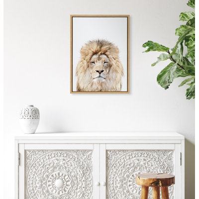 «Lion Stare Portrait» par Amy Peterson, reproduction d'art sur toile encadrée