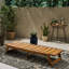 Chaise d'extérieur en bois avec assise à lattes réglables-408649794