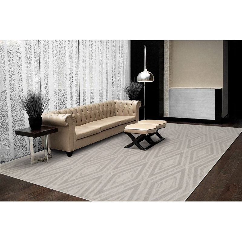 Tiasia Geometric Rug, Rectangle 5'3" x 7'7"
