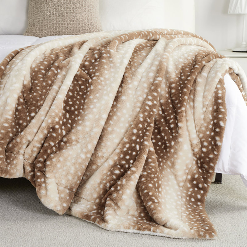 Jeté douillet en fausse fourrure Cozy Bliss, Jeté, Cerf brun